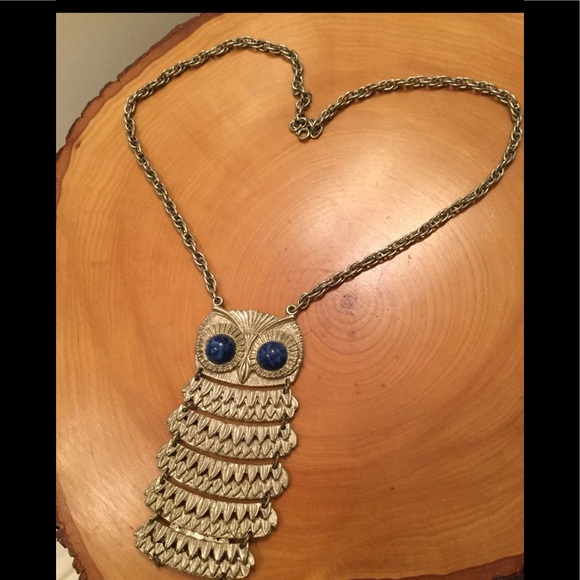 Jewelry - Owl statement necklace blue eyes